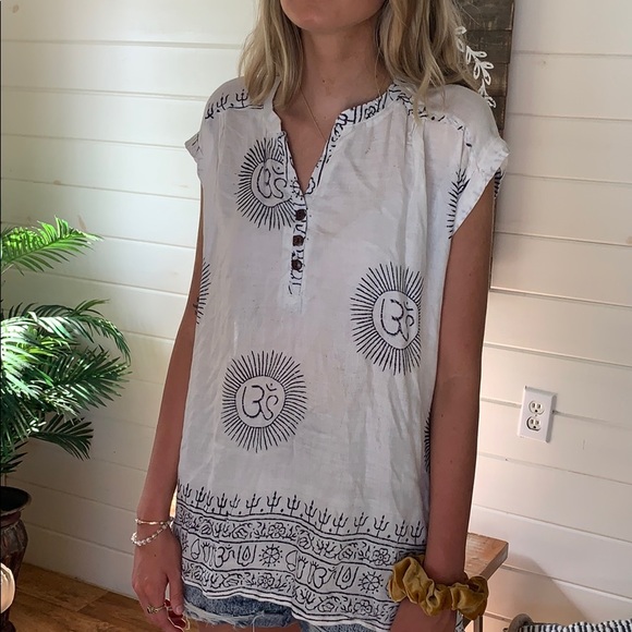 Earthbound Trading top - Picture 2 of 4